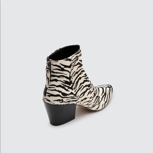 Dolce Vita ZEBRA Print Booties Calf Hair Leather ANKLE Boots Black/White 6.5M